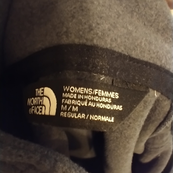 The North Face women's gray medium regular nwt pullover jacket - Picture 9 of 10